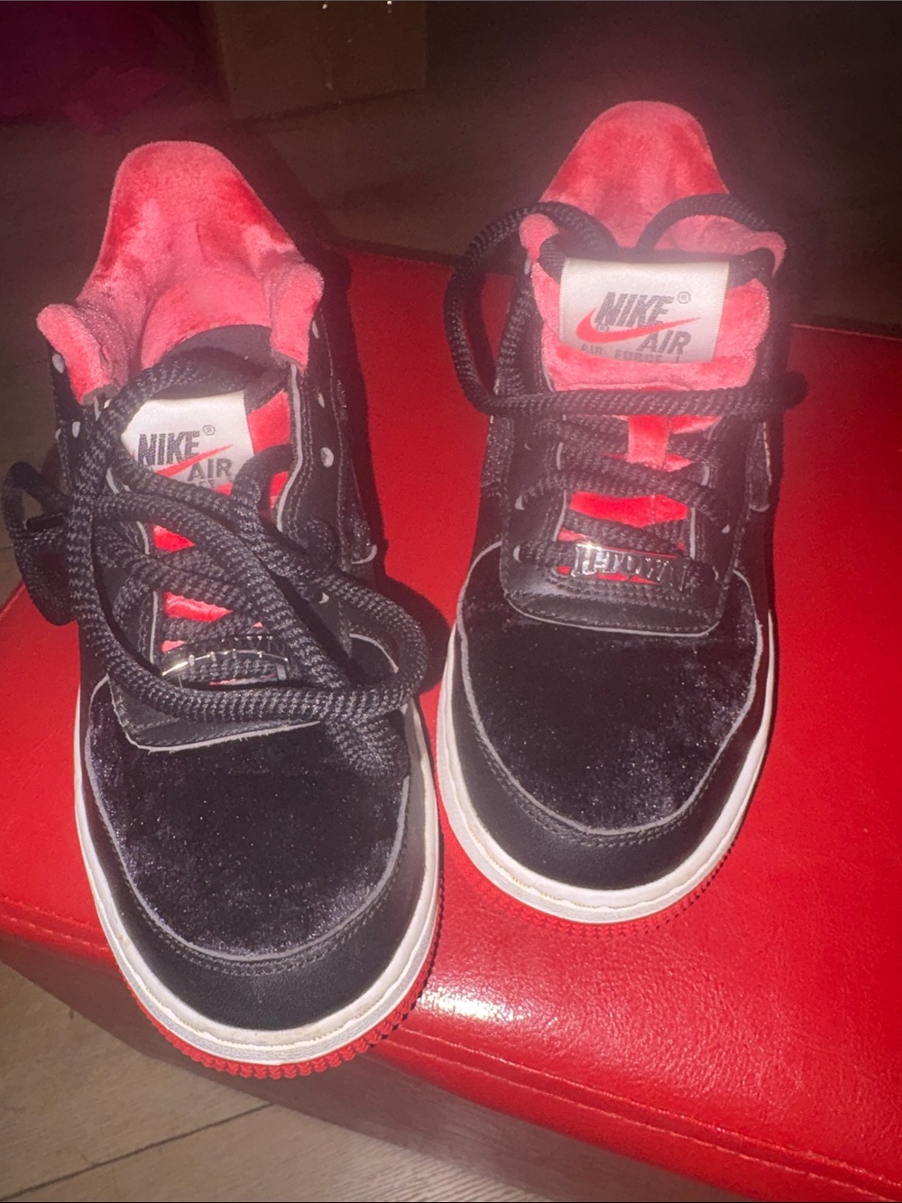Nike Air Force 1 velvet Kids Black and Red Low-Top Sneakers 5.5